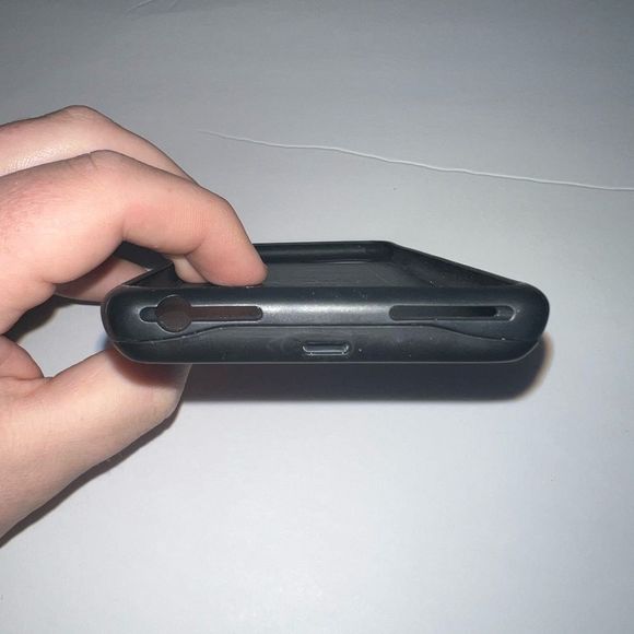 3 IPhone 7+/8+ Cases (2 Battery Cases) - Picture 10 of 16